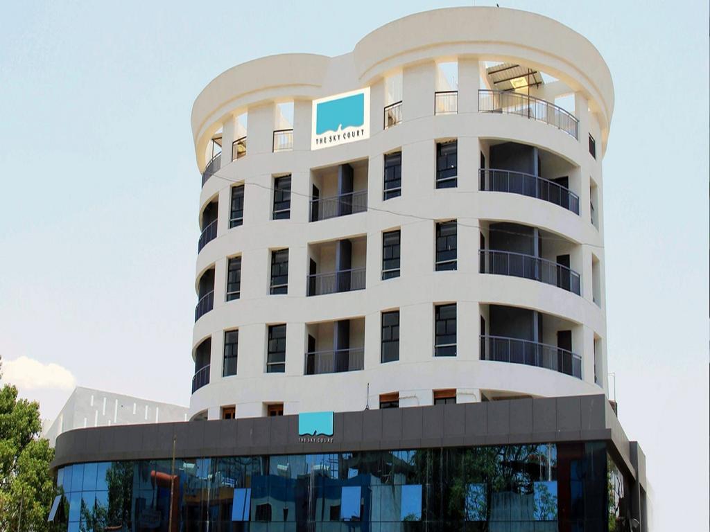 Hotel The Sky Court Aurangabad  Zewnętrze zdjęcie
