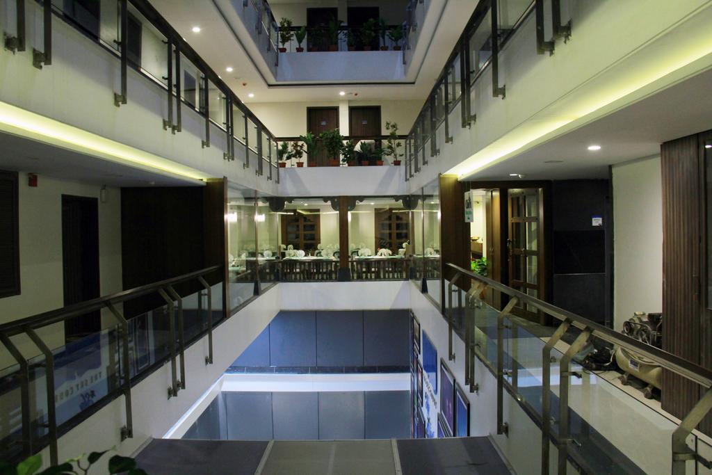 Hotel The Sky Court Aurangabad  Zewnętrze zdjęcie